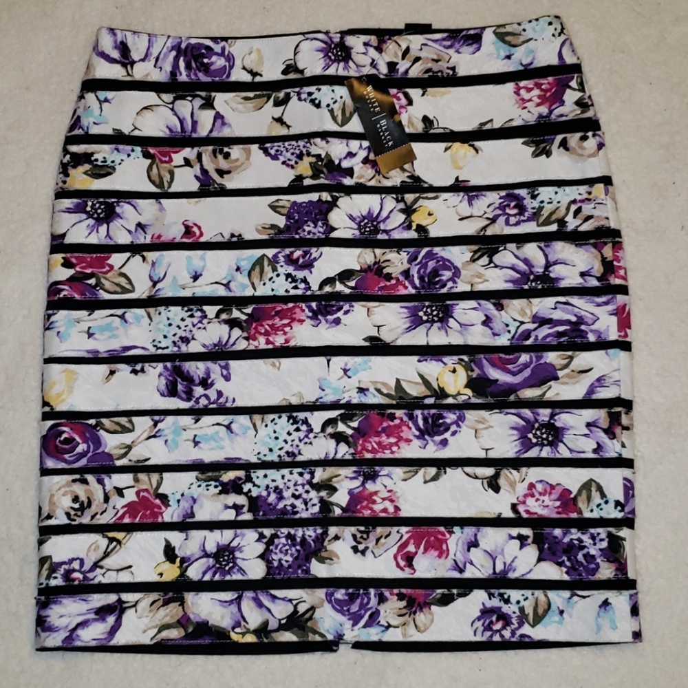 NWT Stunning White House Black Market Skirt